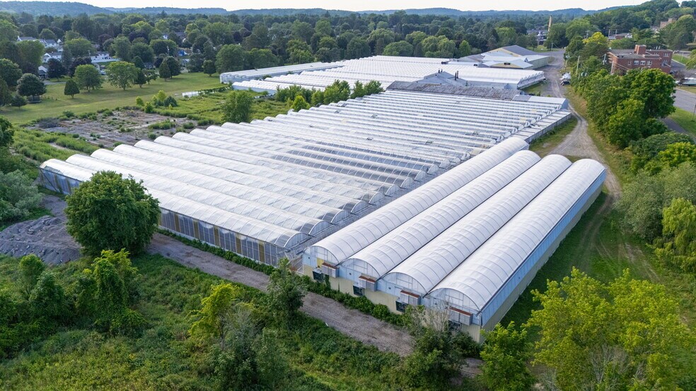 More Photos Of 609-621 E Maple Ave, Newark Light Manufacturing For Sale