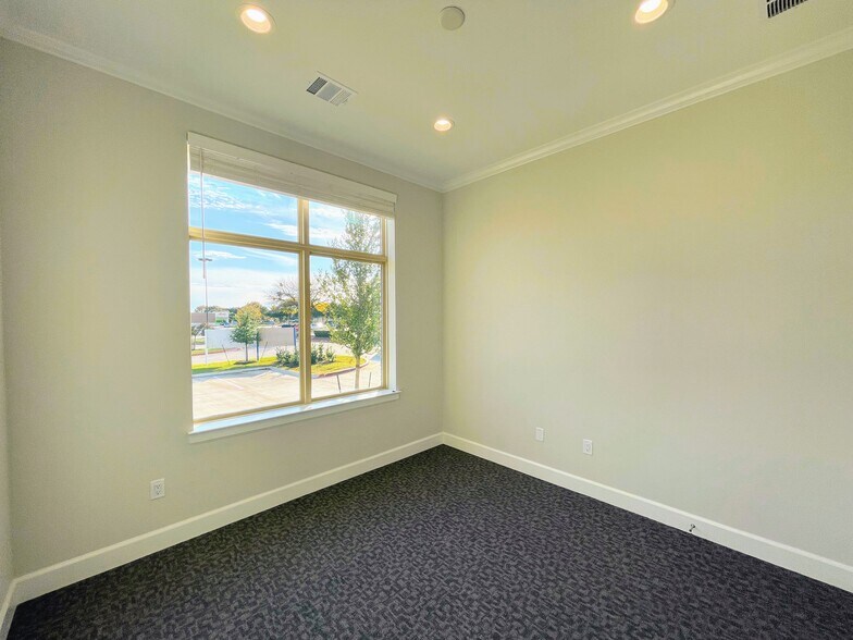 More Photos Of 7700 Preston Rd, Frisco Medical For Sale