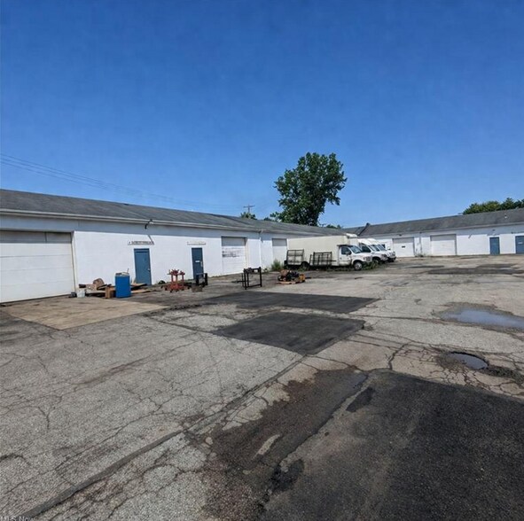 Primary Photo Of 546 Hoyt St, Painesville Warehouse For Sale