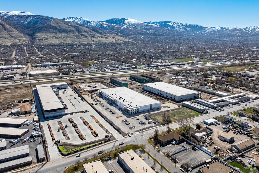 More Photos Of 70 N 1200 W, Centerville Warehouse For Lease