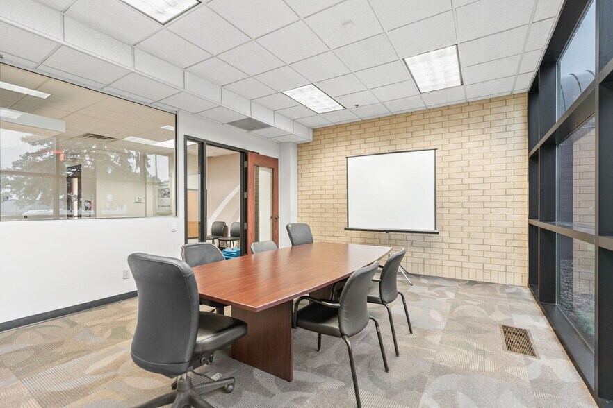 More Photos Of 2905 Lexington Ave S, Eagan Flex For Sale