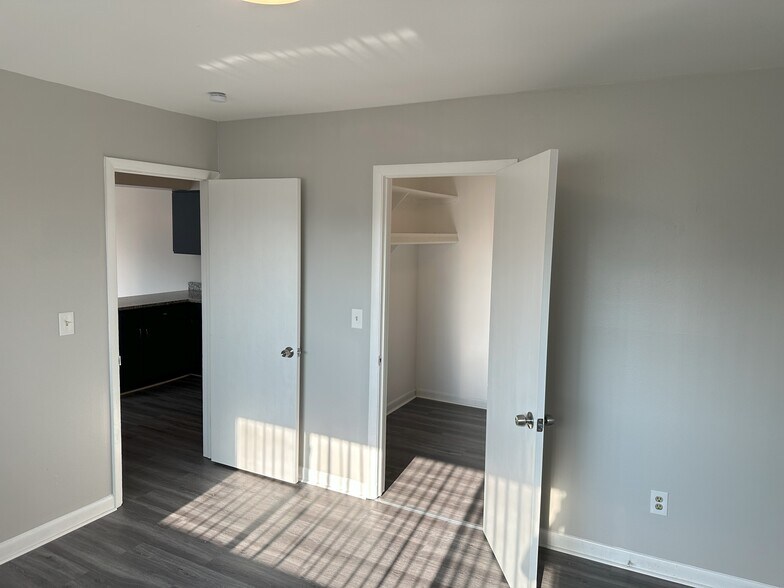 More Photos Of 120 S Prospect St, Ypsilanti Apartments For Sale