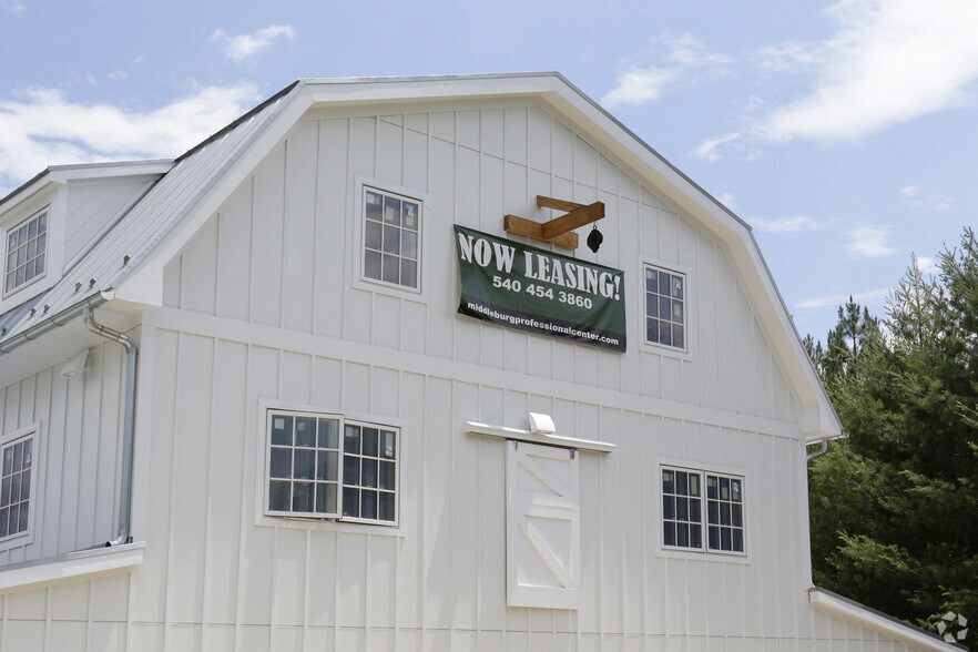 More Photos Of 115 The Plains Rd, Middleburg Office For Lease