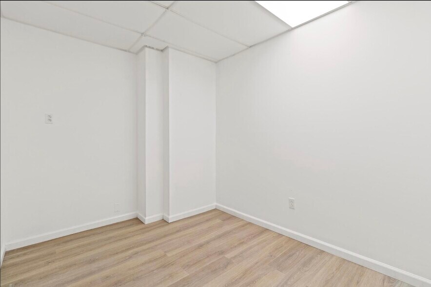 More Photos Of 1602 S Broad St, Philadelphia Apartments For Lease