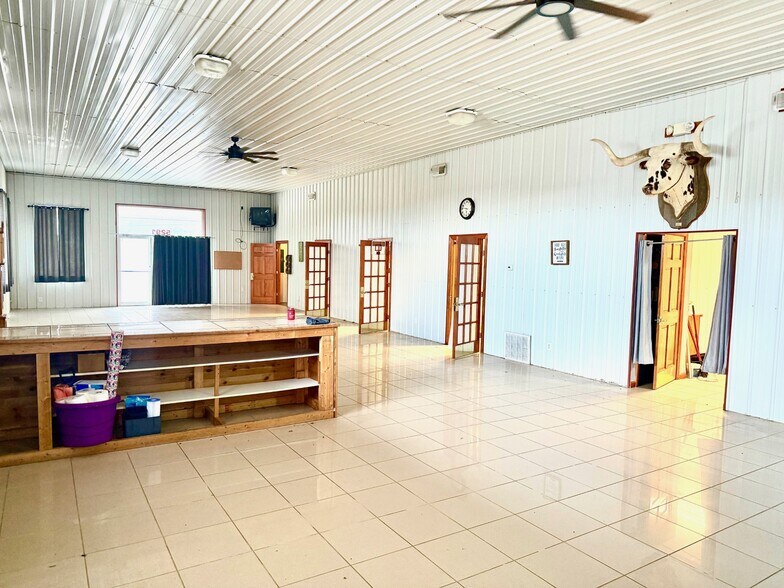 More Photos Of 5291 MO-25, Cape Girardeau Industrial For Sale