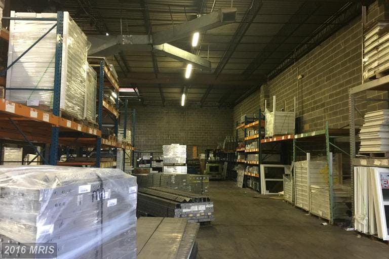 More Photos Of 5200-5300 Minnick Rd, Laurel Light Distribution For Lease