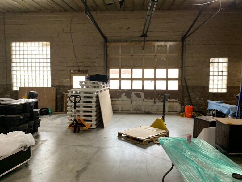 More Photos Of 65 E Pierce St, Whitestown Warehouse For Sale
