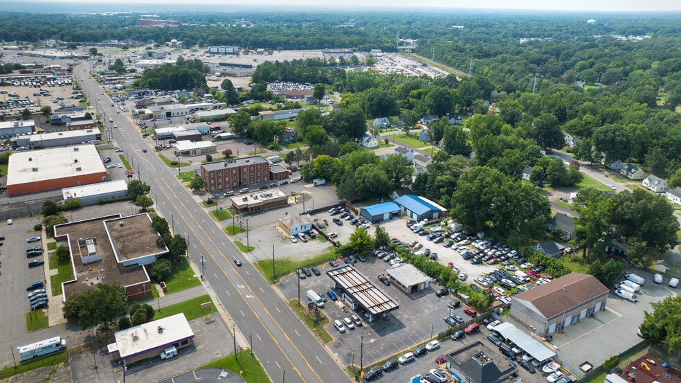 More Photos Of 150 E Belt Blvd, Richmond Service Station For Sale