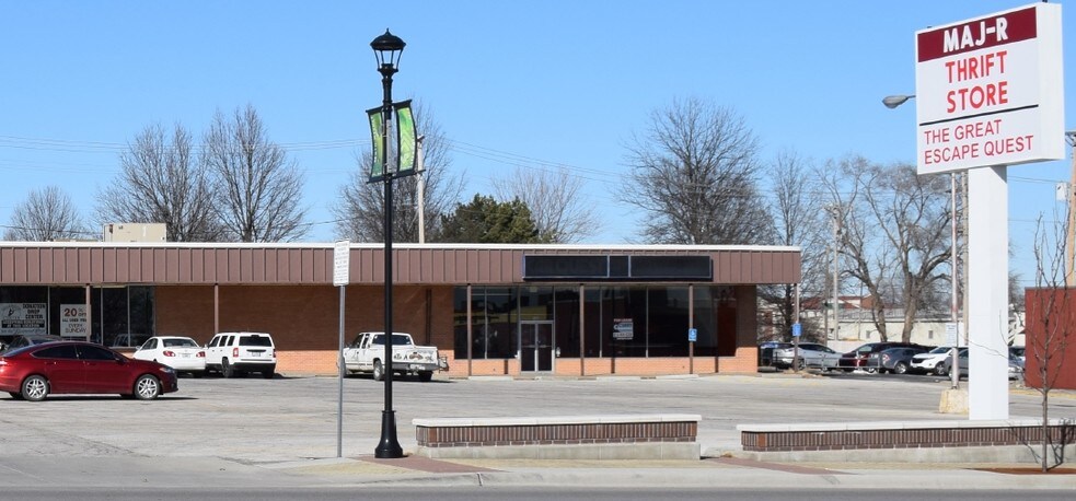 Primary Photo Of 1500-1502 Main St, Grandview Freestanding For Lease