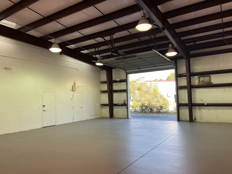 More Photos Of 128 Elk Dr, Murrells Inlet Flex For Lease