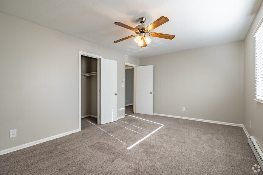More Photos Of 4015 Covington Hwy, Decatur Apartments For Sale