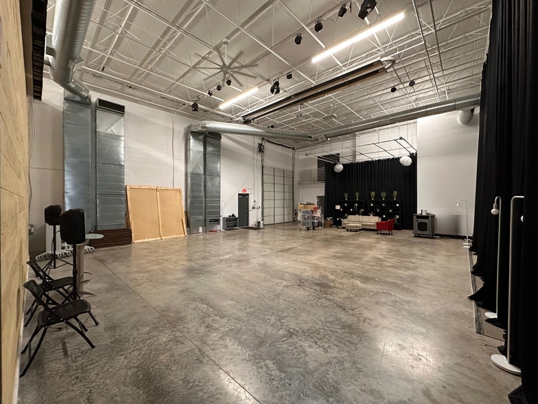 More Photos Of 9114 Technology Ln, Fishers Loft Creative Space For Sale