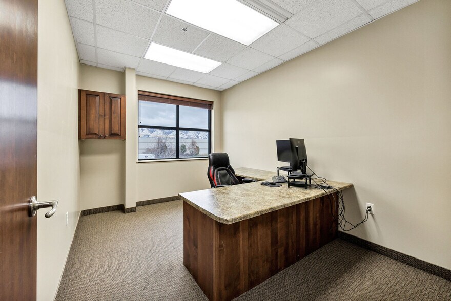 More Photos Of 3775 N 200 W, Hyde Park Service For Lease