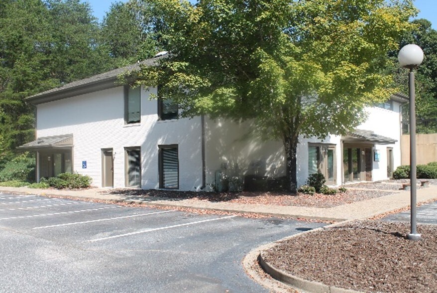 More Photos Of 556 Memorial Drive Ext, Greer Medical For Lease