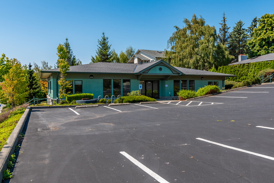 Primary Photo Of 380 SE Barrington Dr, Oak Harbor Healthcare For Lease