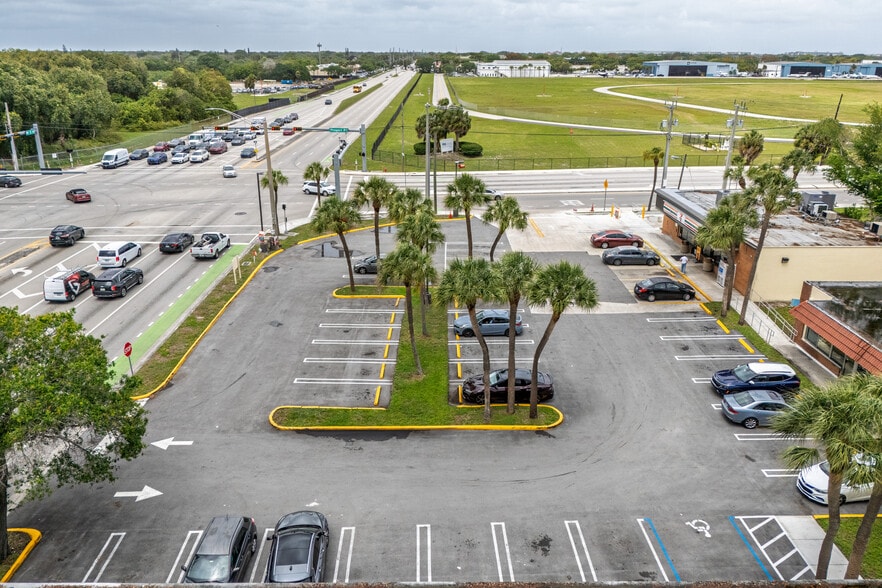 More Photos Of 5552 NW 31st Ave, Fort Lauderdale General Retail For Lease