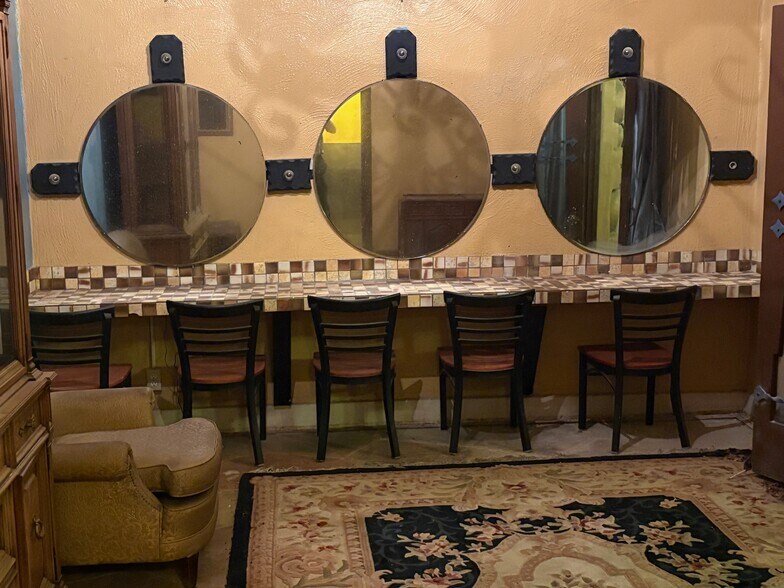 More Photos Of 301-317 W Foothill Blvd, Monrovia Storefront For Sale