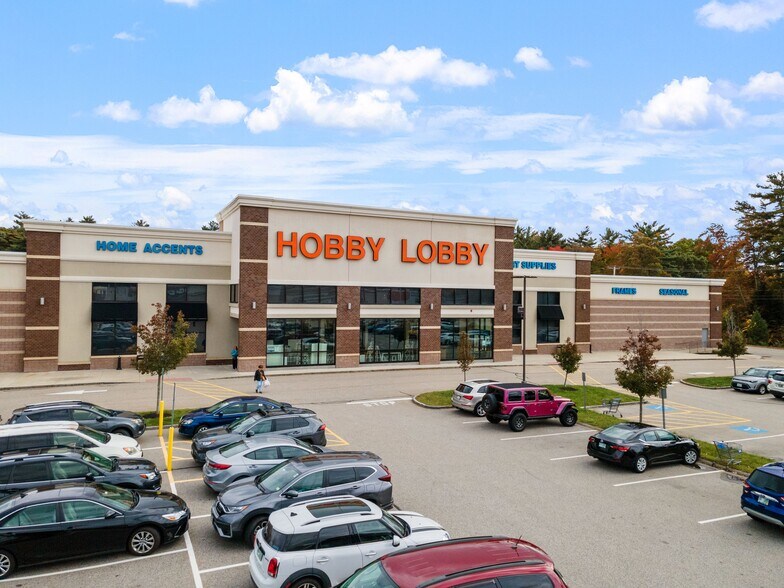 More Photos Of 570-603 Lafayette Rd, Seabrook Unknown For Lease