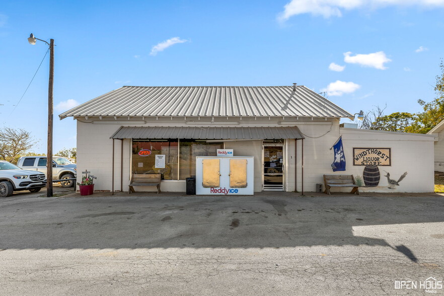 Primary Photo Of 18847 US-281, Windthorst Storefront Retail Office For Sale