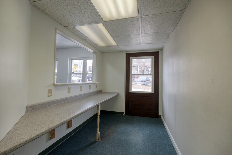More Photos Of 340 Center Ave, Pittsburgh Medical For Sale