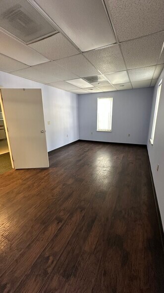 More Photos Of 850 Brainard Rd, Highland Heights Medical For Lease