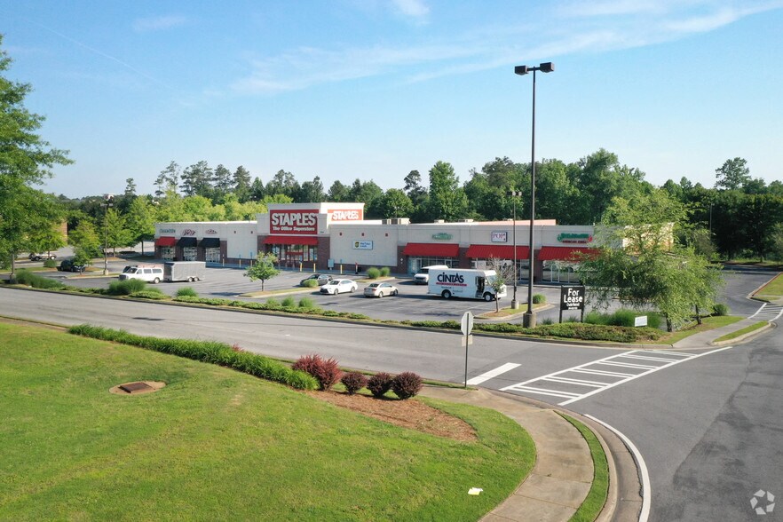 More Photos Of 3348 Cobb Pky NW, Acworth Unknown For Lease