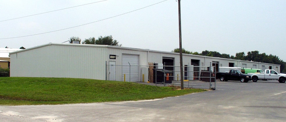 More Photos Of 1010-1028 Miller Dr, Altamonte Springs Warehouse For Lease