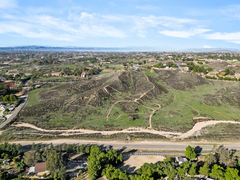 More Photos Of Anza Rd & Linda Rosea, Temecula Land For Sale