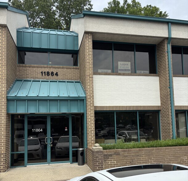 More Photos Of 11860-11864 Sunrise Valley Dr, Reston Office For Sale