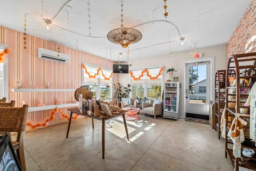 More Photos Of 4607 Ocean, Jacksonville Storefront Retail Residential For Sale