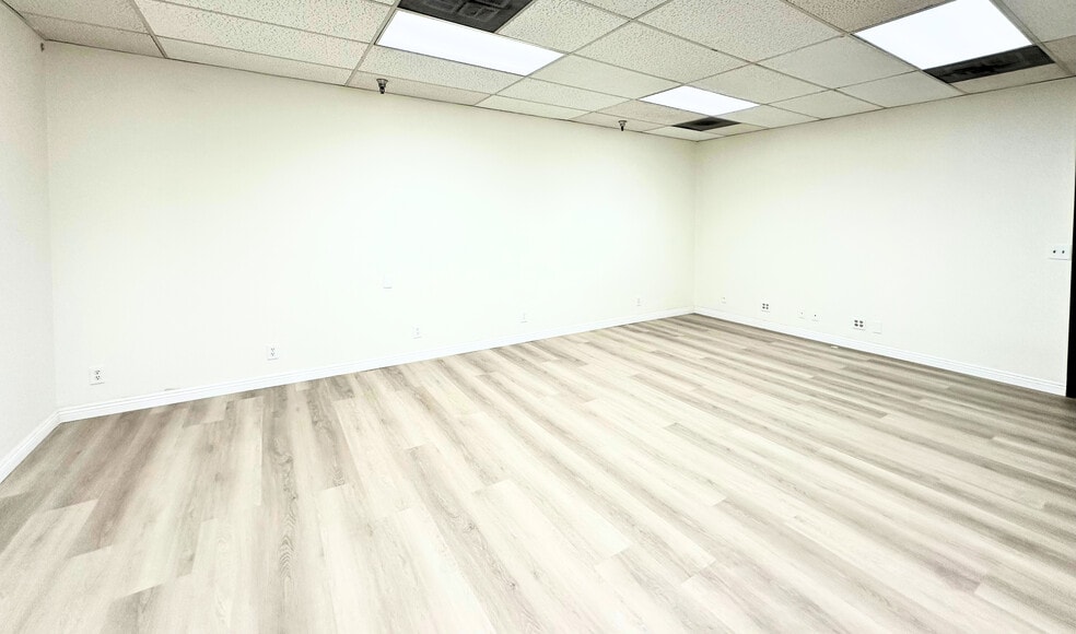 More Photos Of 430 S Garfield Ave, Alhambra Office For Sale