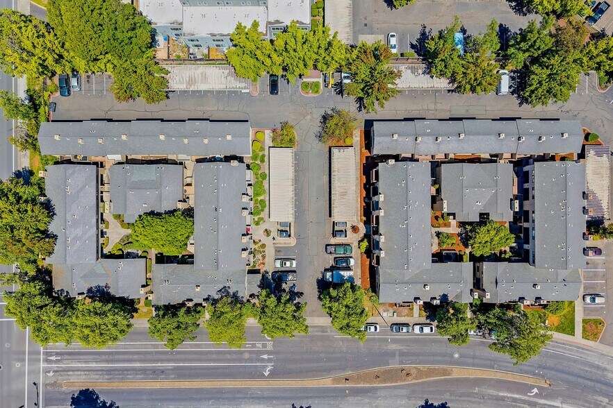 More Photos Of 7425 Camino Colegio, Rohnert Park Apartments For Sale