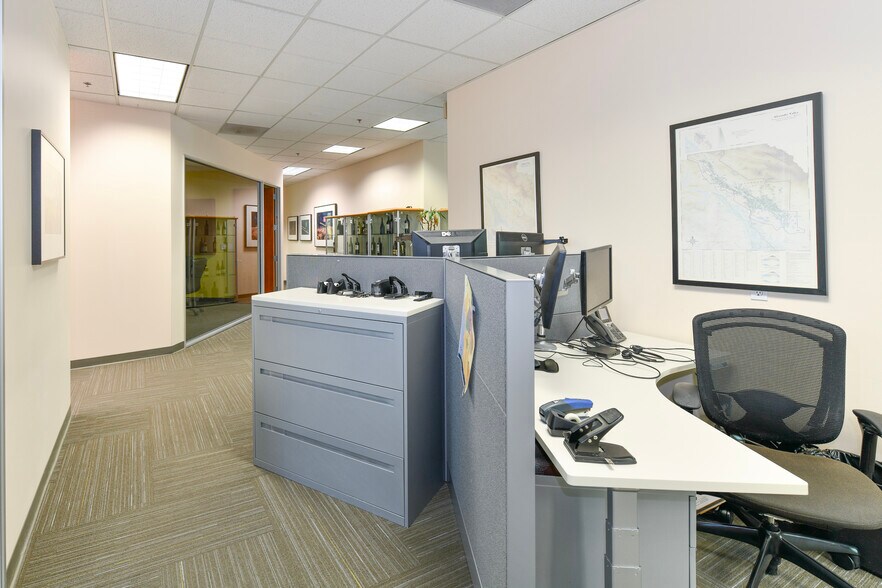 More Photos Of 899 Adams St, Saint Helena Office For Sale