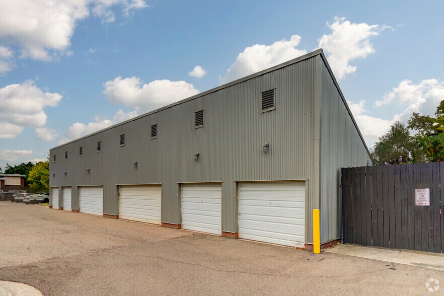 More Photos Of 3425 Plymouth Rd, Ann Arbor Apartments For Lease