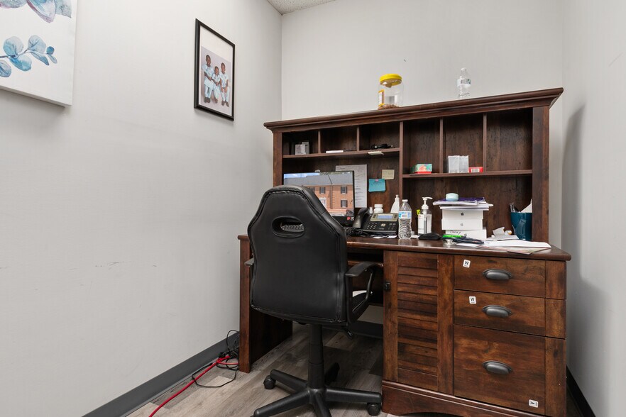 More Photos Of 10294-10300 Baltimore National Pike, Ellicott City Office For Sale