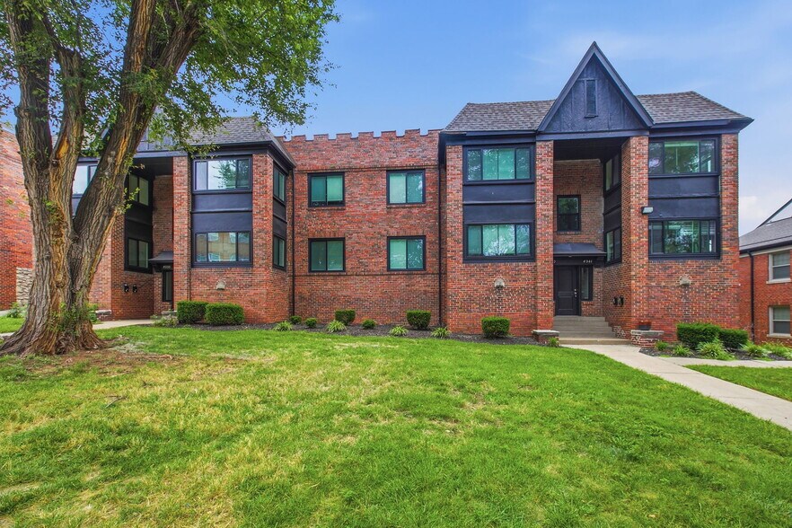 More Photos Of 4335 Mercier St, Kansas City Multifamily For Sale