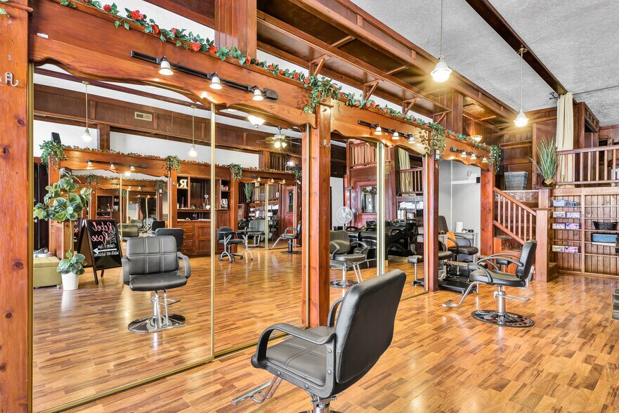 More Photos Of 16 N Main St, Payette Storefront Retail Residential For Sale