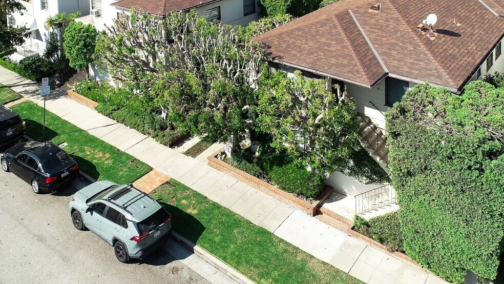 More Photos Of 10361 Ashton Ave, Los Angeles Apartments For Sale