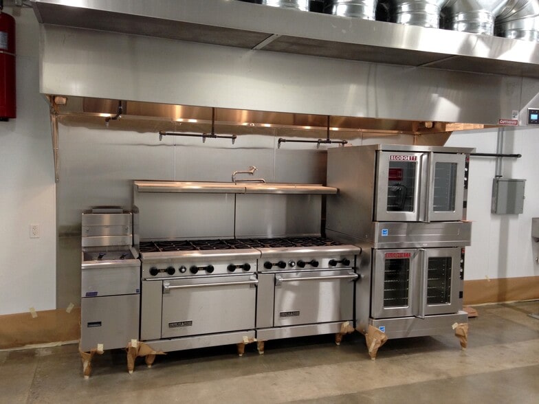 More Photos Of 1430 SE Water Ave, Portland General Retail For Lease