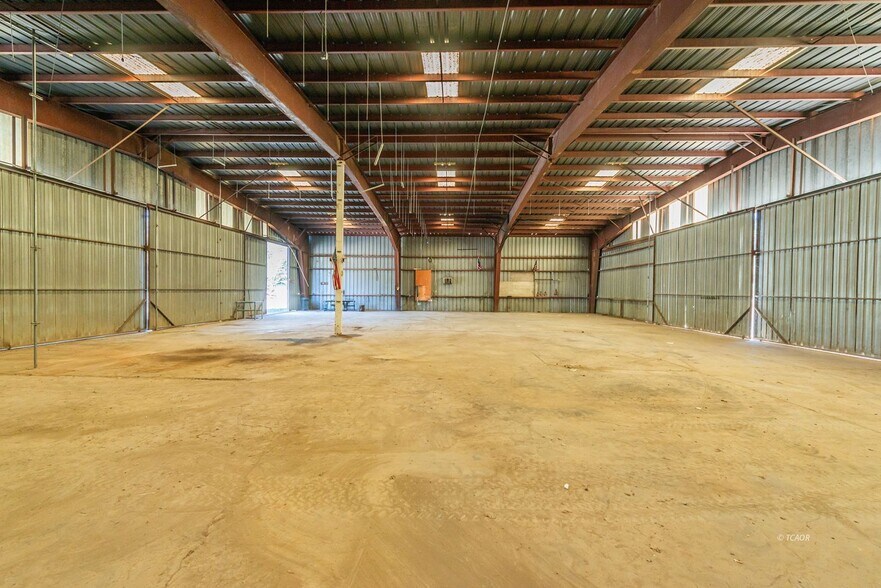 More Photos Of 30661 State Highway 3, Douglas City Auto Repair For Sale