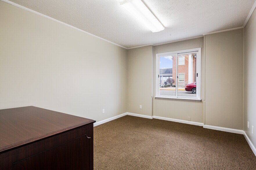 More Photos Of Hwy 50 or Tipton Street, Seymour Office For Sale