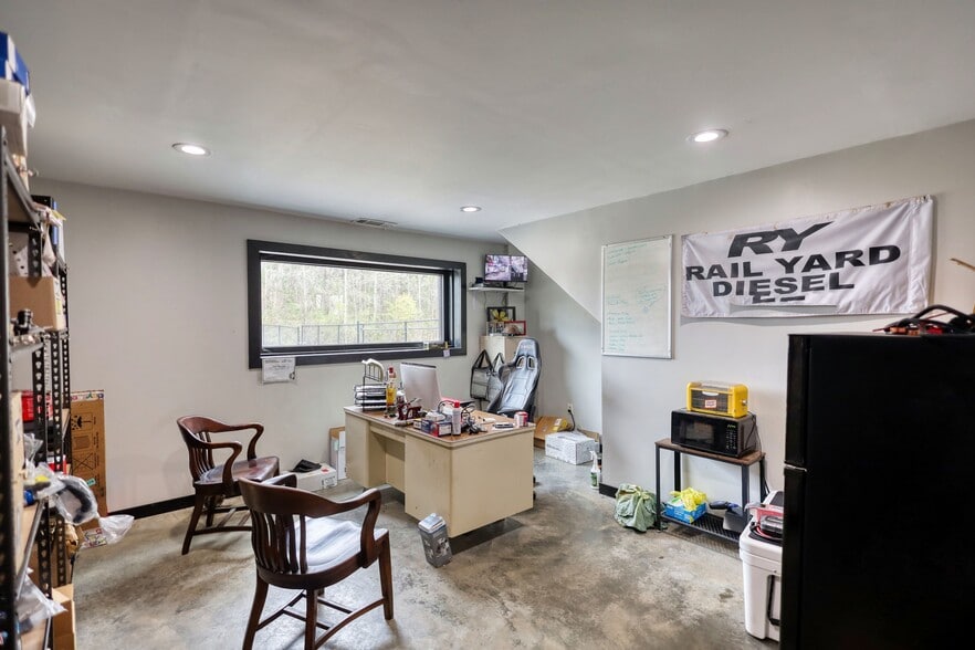 More Photos Of 200 Railroad St, Monticello Industrial For Sale