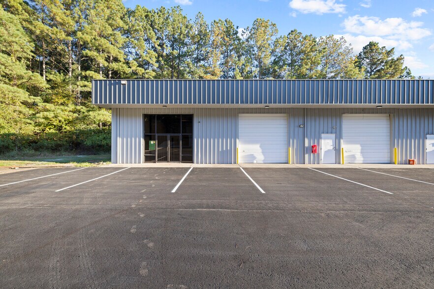 More Photos Of 1880 Commerce Rd, Athens Warehouse For Lease