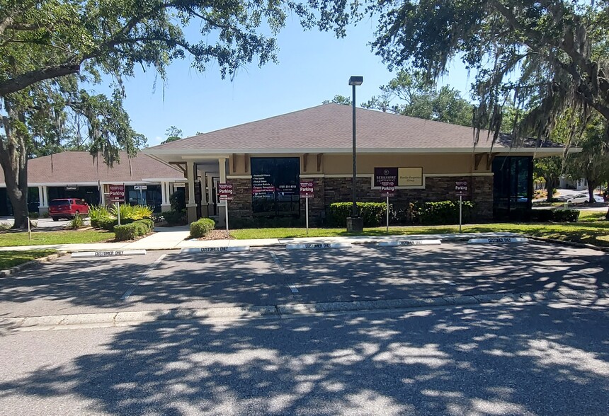 Primary Photo Of 301 East Lake Woodlands Pkwy, Oldsmar Medical For Lease