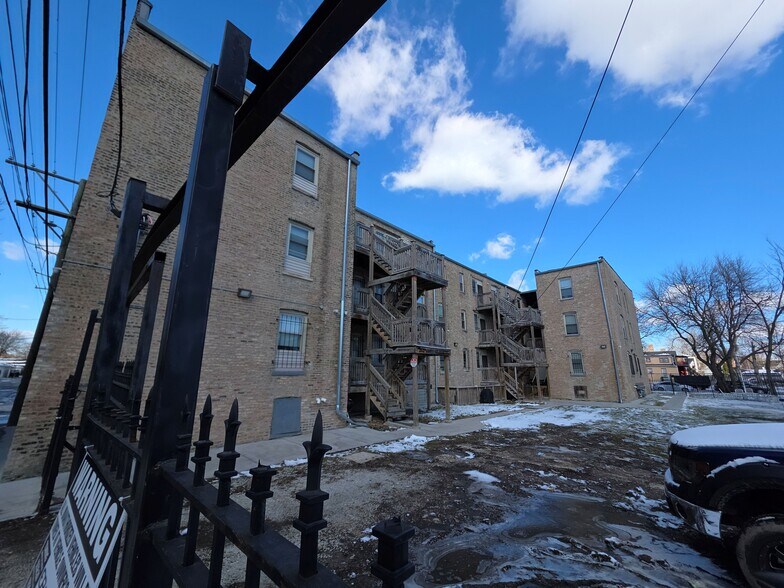 More Photos Of 4359 W West End Ave, Chicago Multifamily For Sale