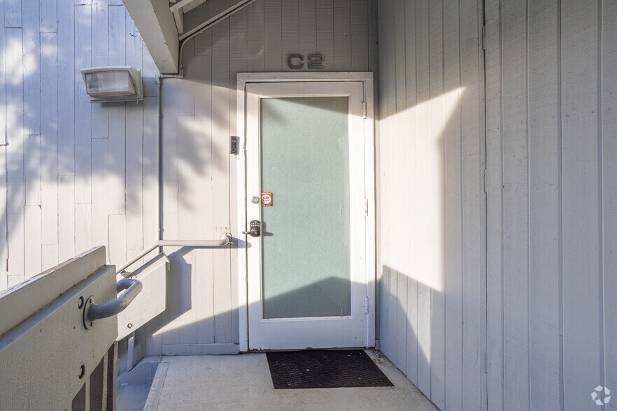 More Photos Of 760 Las Posas Rd, Camarillo Loft Creative Space For Lease