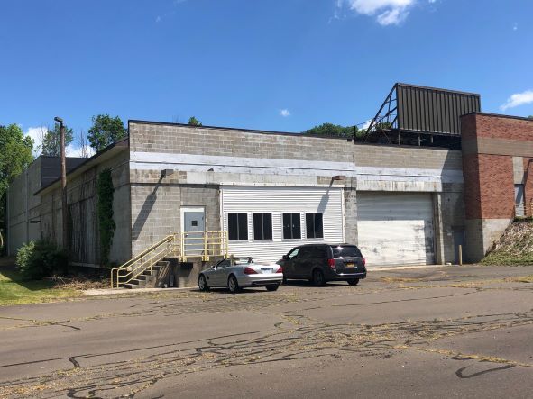 More Photos Of 425 Main St N, Southbury Manufacturing For Lease