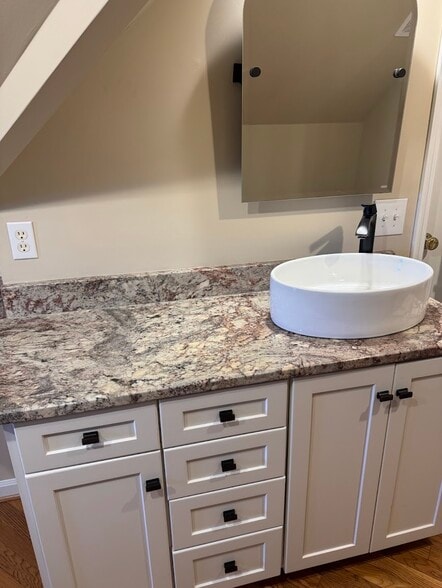 More Photos Of 143 4th Ave N, Franklin Loft Creative Space For Lease