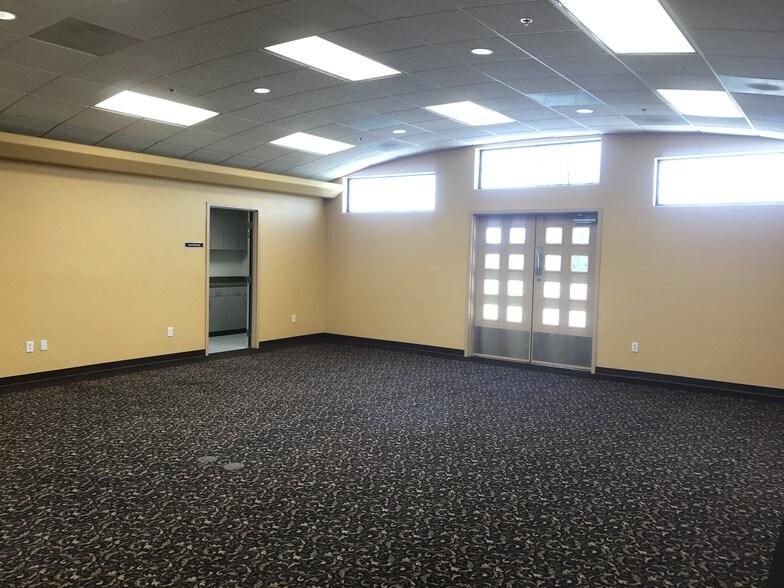 More Photos Of 1310 W St Marys Rd, Tucson Medical For Lease