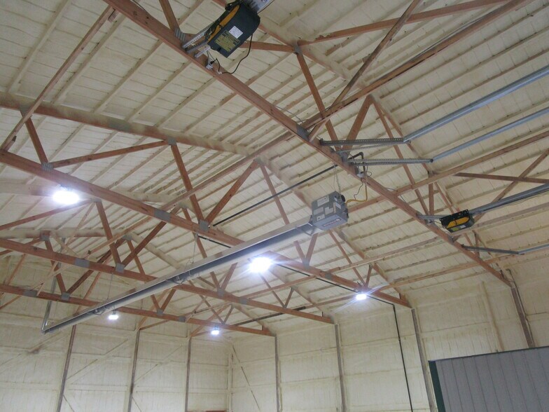 More Photos Of 365 Airlinks Dr, Garden City Industrial For Sale